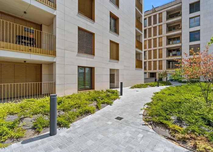 Charming Gasperich Near Cloche D'or Mall *